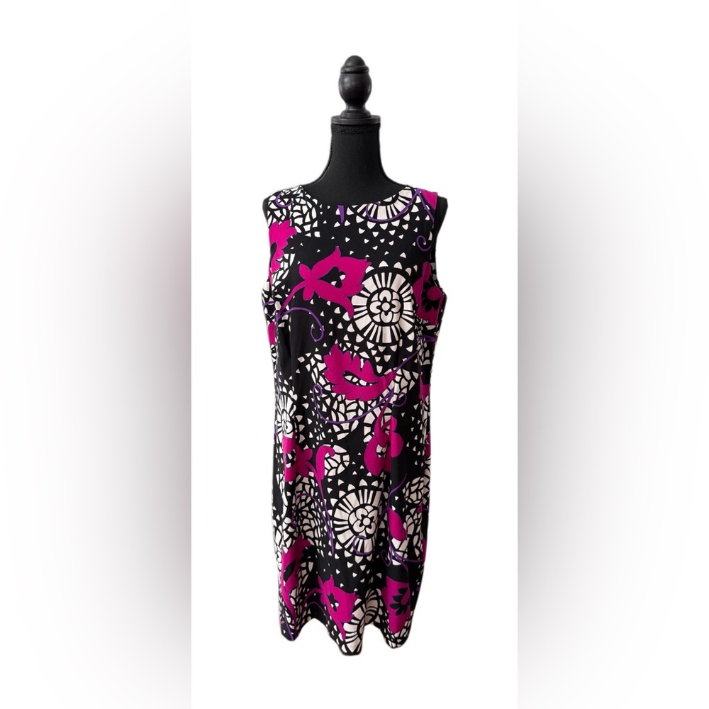 Dress Barn Floral Sleeveless Black, White, Pink and Purple Dress Size 16
